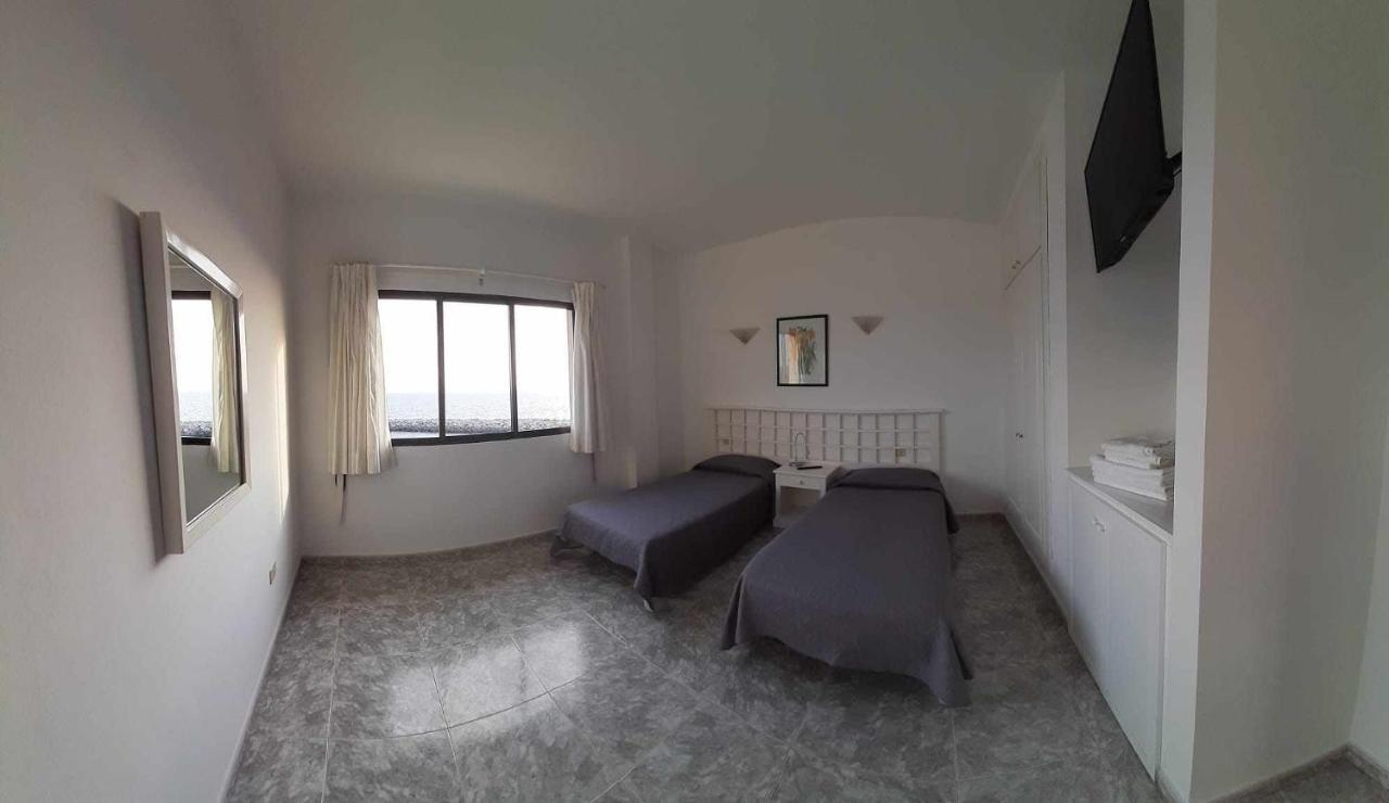 Vv 119 En Primera Linea De Mar Apartment La Restinga Bagian luar foto